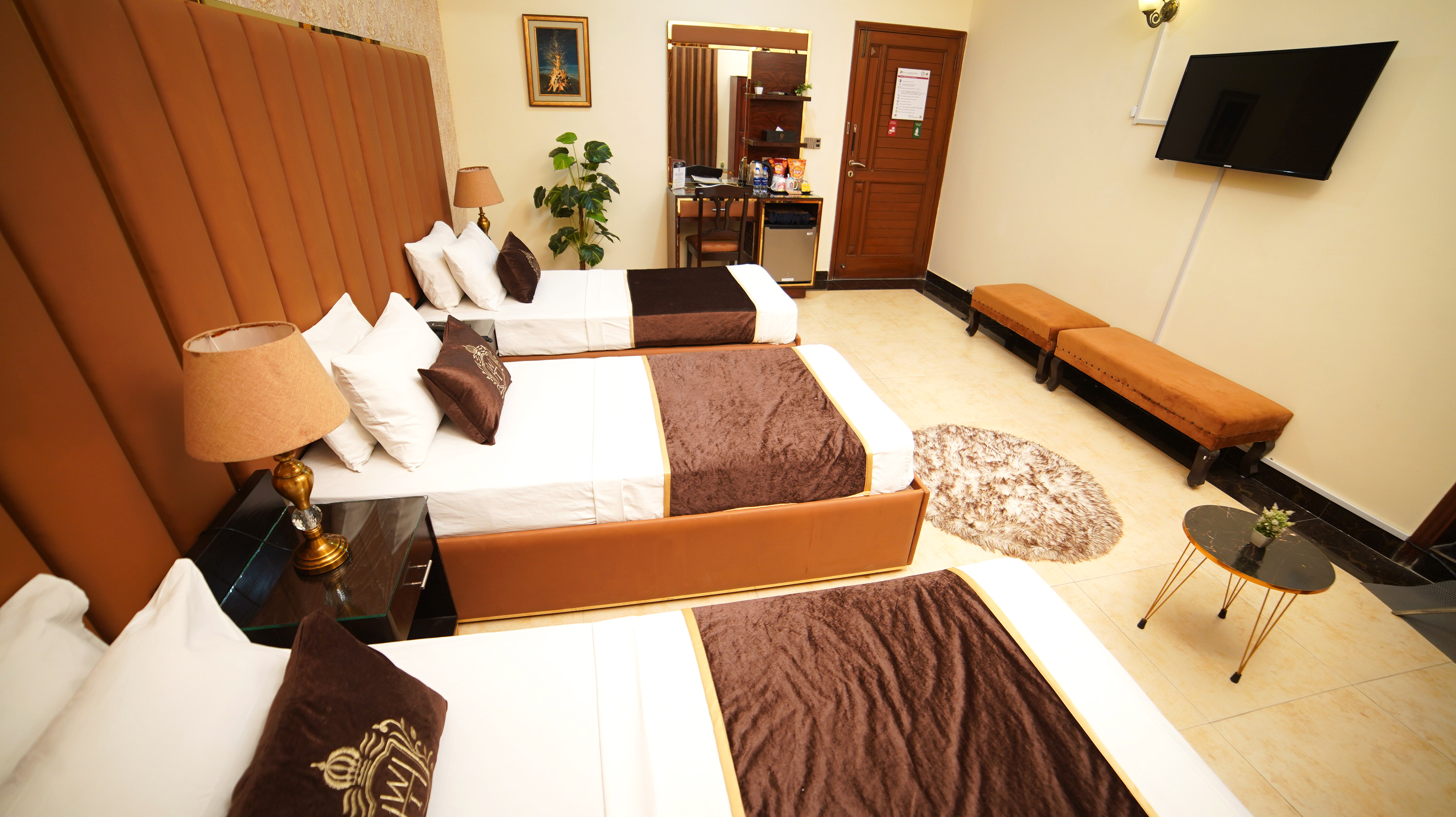 Executive Triplet Room 5